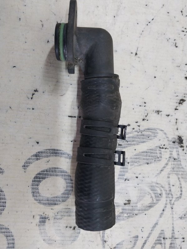 Трубка интеркуллера Macan 2015 95B CTMA Трубка интеркуллера Macan 2015 95B CTMA