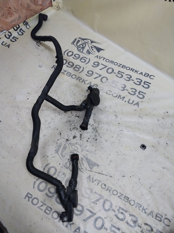 Запчасть трубка вентиляционная Porsche Macan 2015 95B CTMA 946 107 239 33 Б/У Трубка вентиляционная Porsche Macan 2015 95B CTMA 946 107 239 33 Б/У