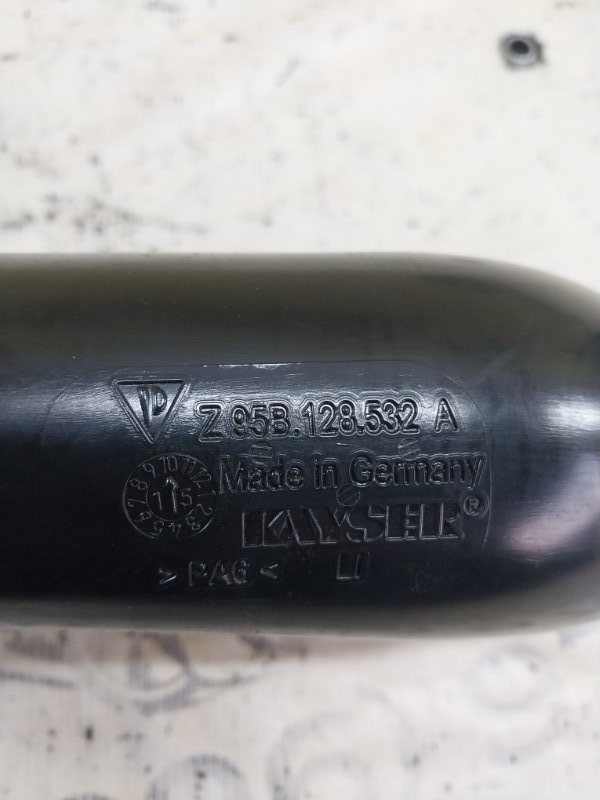 Патрубок воздушного фильтра Macan 2015 95B CTMA Патрубок воздушного фильтра Macan 2015 95B CTMA