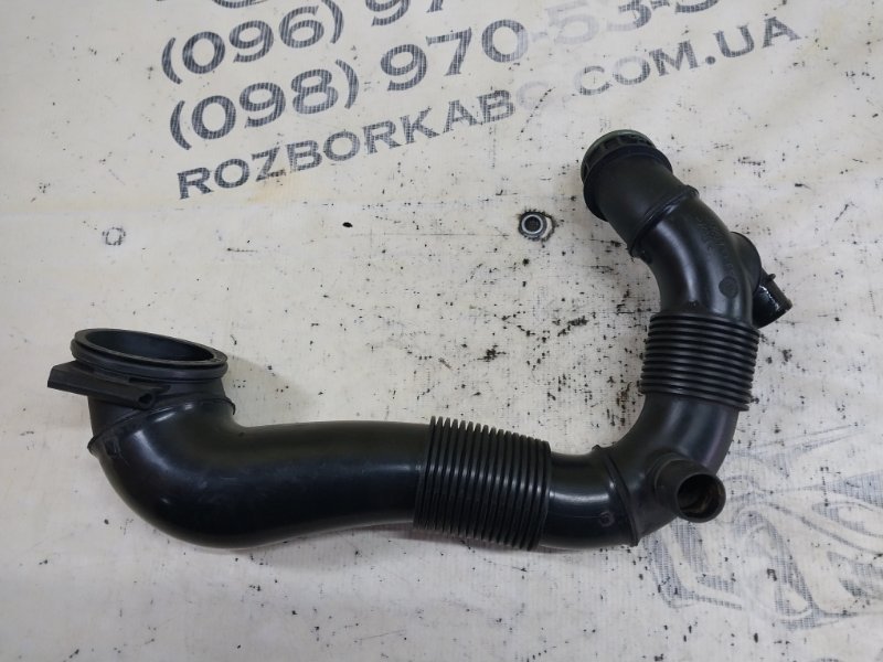 Патрубок воздушного фильтра правый Macan 2015 95B CTMA Патрубок воздушного фильтра правый Macan 2015 95B CTMA