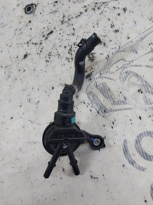 Клапан системы охлаждения Macan 2015 95B CTMA Клапан системы охлаждения Macan 2015 95B CTMA