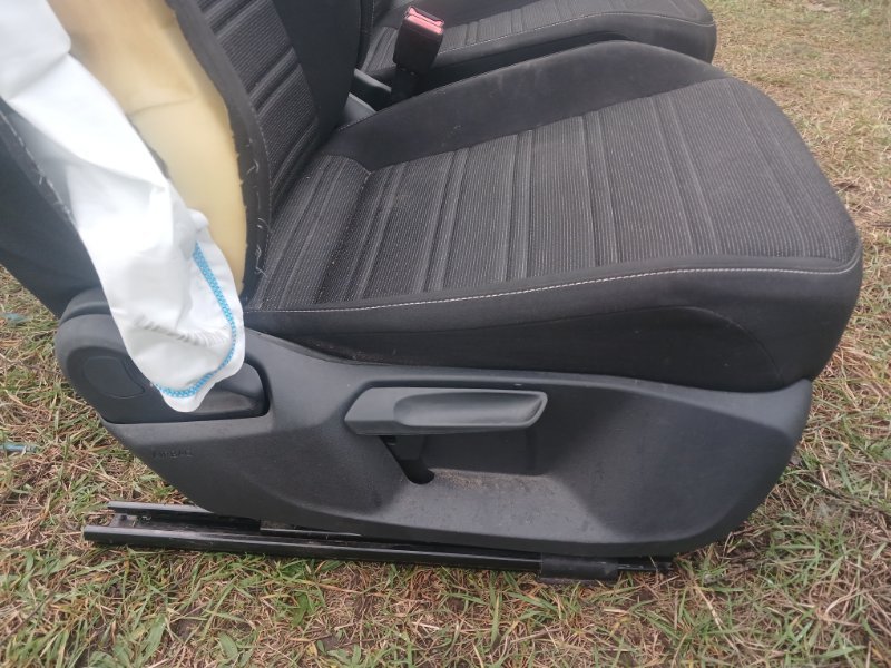 Сиденья комплект Tiguan 2022 Tiguan 2 2.0 DTEA Сиденья комплект Tiguan 2022 Tiguan 2 2.0 DTEA