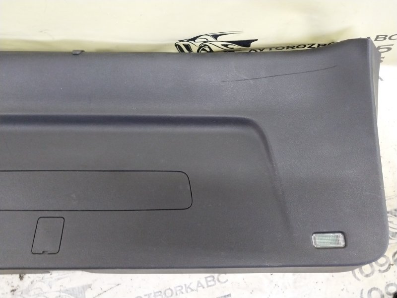 Обшивка двери багажника Q7 2016 4M 3.0 Обшивка двери багажника Q7 2016 4M 3.0