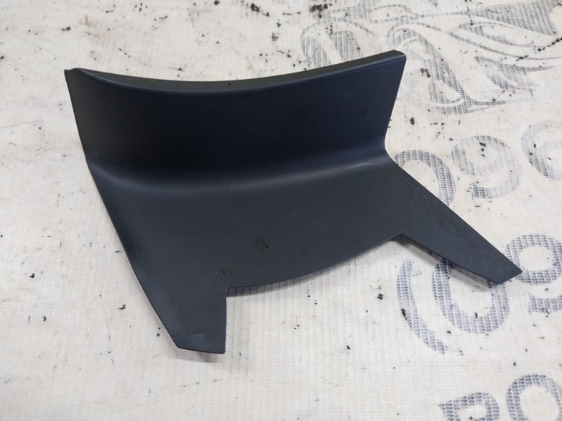 Накладка стоп-сигнала левая Macan 2015 95B CTMA Накладка стоп-сигнала левая Macan 2015 95B CTMA