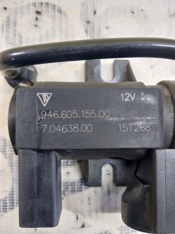 Клапан вакуумный Porsche Macan 95B CTMA Клапан вакуумный Porsche Macan 95B CTMA