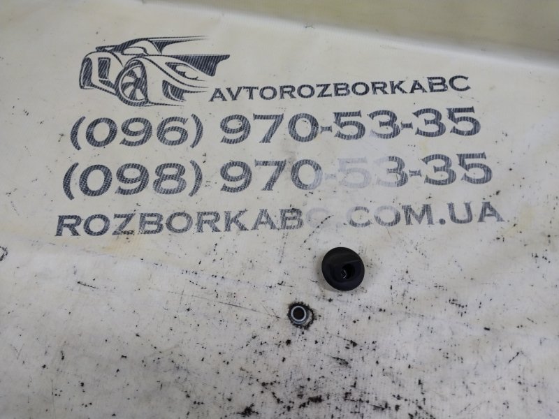 Запчасть направляющий клин левый Porsche Macan 2015 95B CTMA 95B 829 733 Б/У Направляющий клин левый Porsche Macan 2015 95B CTMA 95B 829 733 Б/У