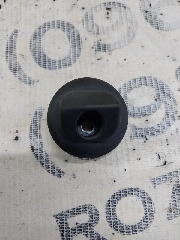 Направляющий клин левый Macan 2015 95B CTMA Направляющий клин левый Macan 2015 95B CTMA