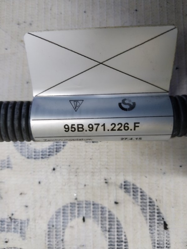 Проводка рулевой рейки Macan 2015 95B CTMA Проводка рулевой рейки Macan 2015 95B CTMA