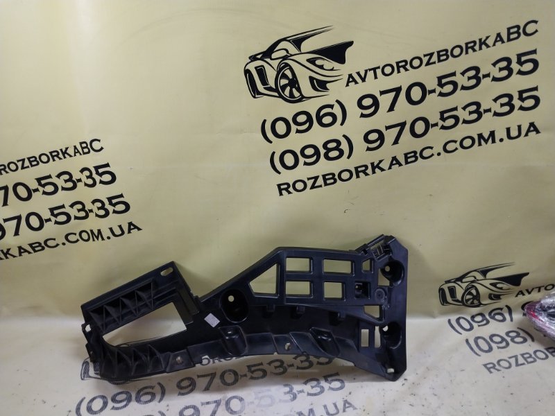 Запчасть кронштейн бампера задний правый Porsche Macan 2015 95B CTMA 95B807254A Б/У Кронштейн бампера задний правый Porsche Macan 2015 95B CTMA 95B807254A Б/У