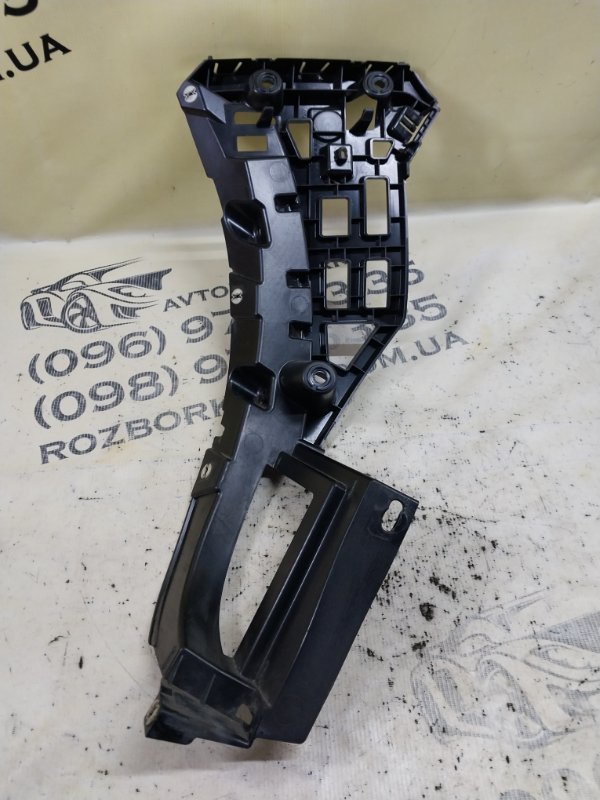 Кронштейн бампера задний правый Porsche Macan 95B CTMA Кронштейн бампера задний правый Porsche Macan 95B CTMA