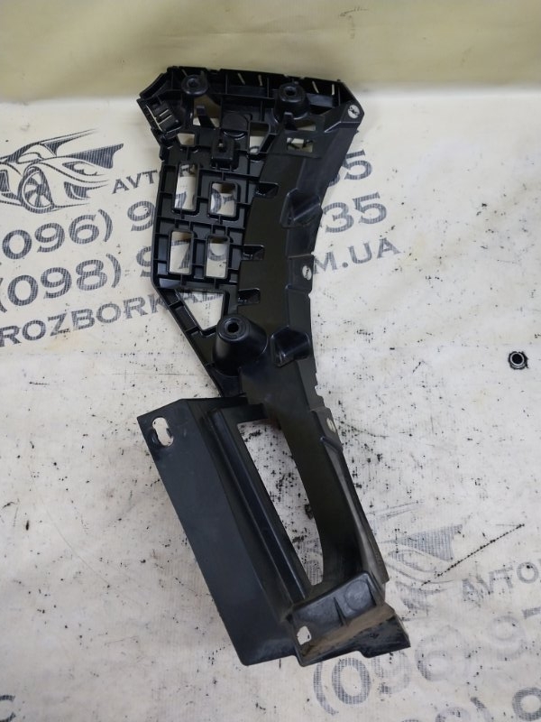 Кронштейн бампера задний левый Porsche Macan 95B CTMA Кронштейн бампера задний левый Porsche Macan 95B CTMA