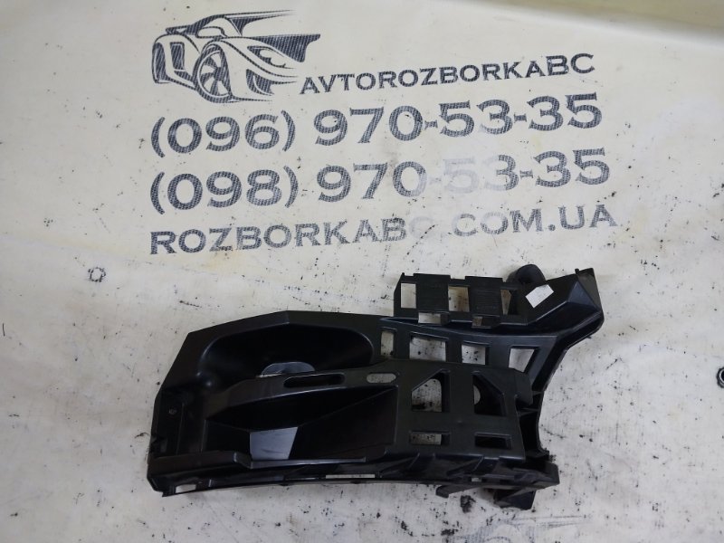 Запчасть кронштейн бампера задний правый Porsche Macan 2015 95B CTMA 95B 807 572 Б/У Кронштейн бампера задний правый Porsche Macan 2015 95B CTMA 95B 807 572 Б/У