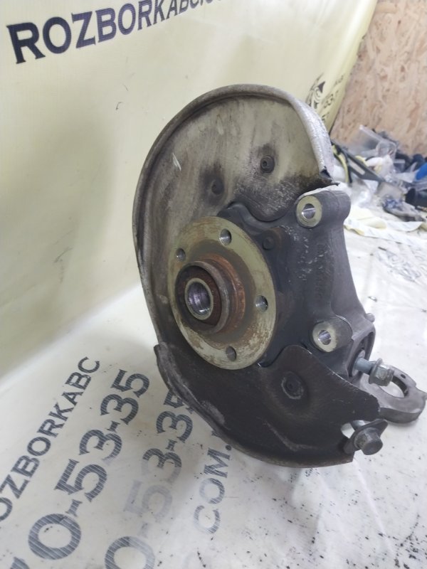 Цапфа задняя правая Macan 2015 95B CTMA Цапфа задняя правая Macan 2015 95B CTMA