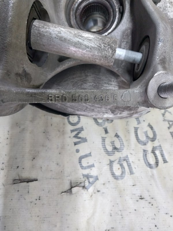 Цапфа задняя правая Macan 2015 95B CTMA Цапфа задняя правая Macan 2015 95B CTMA