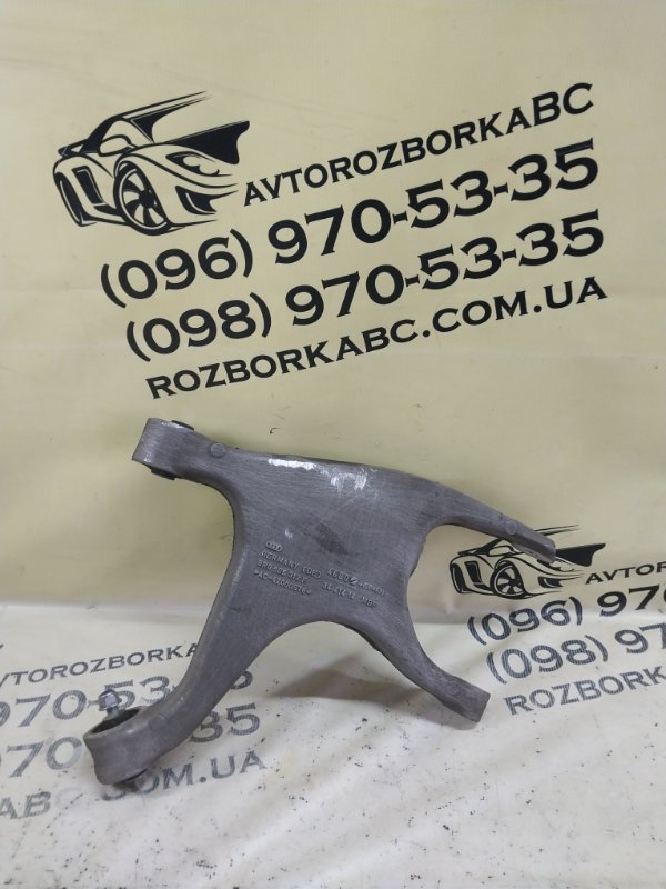 Запчасть рычаг задний правый Porsche Macan 2015 95B CTMA 8R0 505 312 F Б/У Рычаг задний правый Porsche Macan 2015 95B CTMA 8R0 505 312 F Б/У