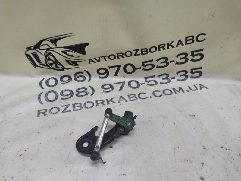 Запчасть датчик дорожнего просвета задний правый Porsche Macan 2015 95B CTMA 8R0941310E Б/У Датчик дорожнего просвета задний правый Porsche Macan 2015 95B CTMA 8R0941310E Б/У