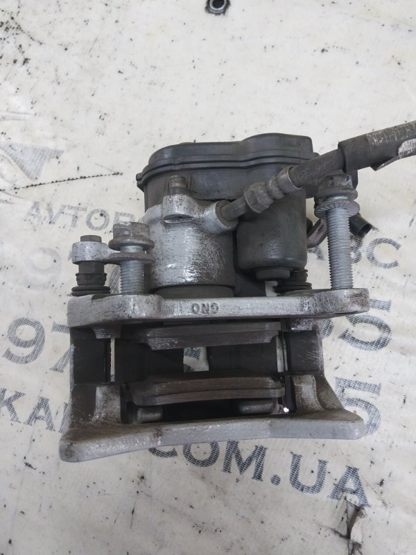 Суппорт тормозной задний правый Porsche Macan 95B CTMA Суппорт тормозной задний правый Porsche Macan 95B CTMA