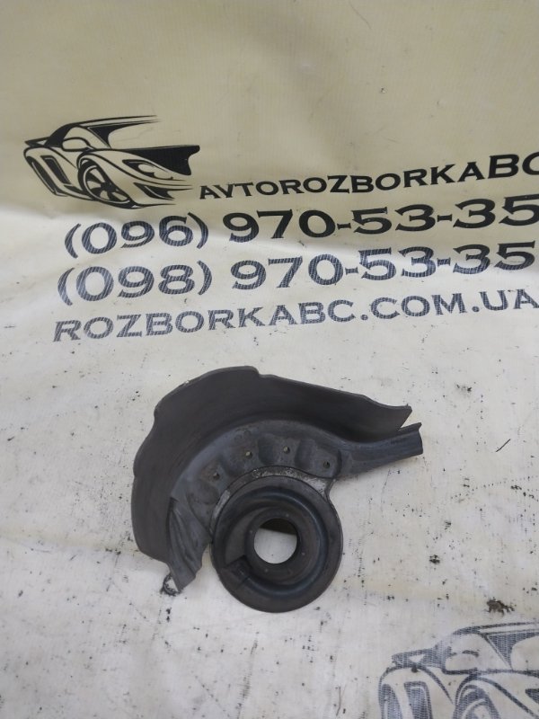 Запчасть защита рычага задняя правая Porsche Macan 2015 95B CTMA 8R0 511 540 C Б/У Защита рычага задняя правая Porsche Macan 2015 95B CTMA 8R0 511 540 C Б/У