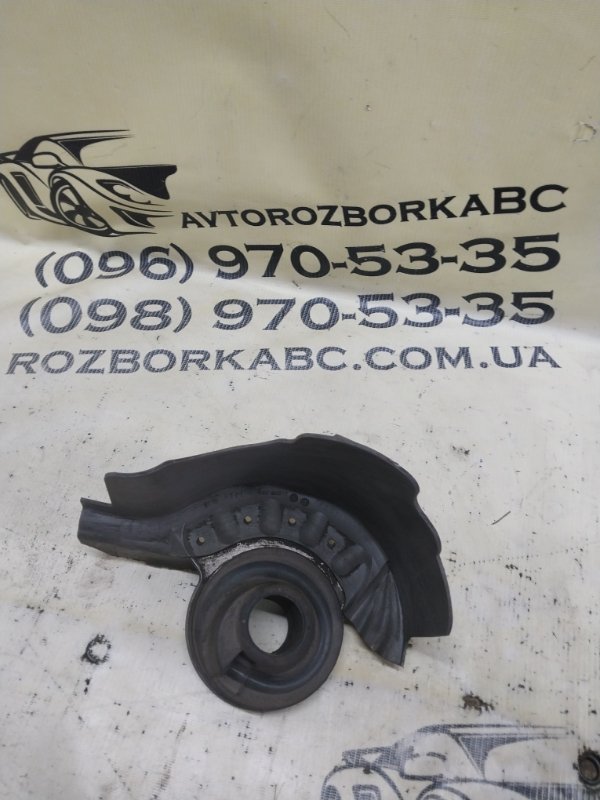 Запчасть защита рычага задняя левая Porsche Macan 2015 95B CTMA 8R0 511 539 C Б/У Защита рычага задняя левая Porsche Macan 2015 95B CTMA 8R0 511 539 C Б/У