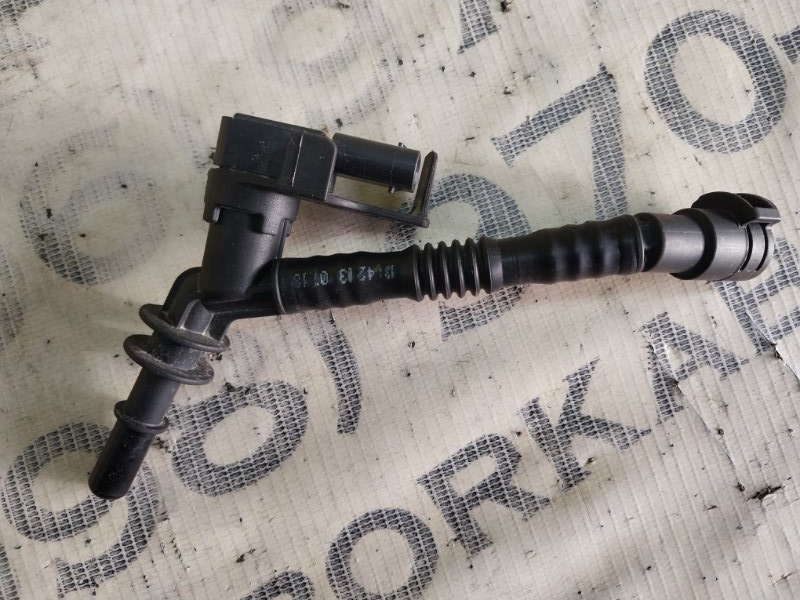 Трубка картерных газов Mercedes-Benz GLC 300 X253 27492031635081 Трубка картерных газов Mercedes-Benz GLC 300 X253 27492031635081