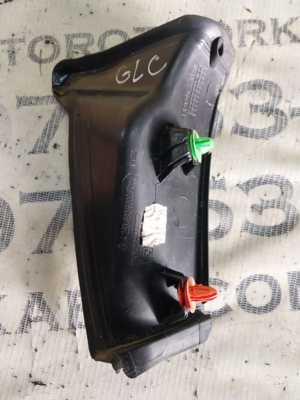 Накладка кузова задняя правая Mercedes-Benz GLC 300 X253 27492031635081 Накладка кузова задняя правая Mercedes-Benz GLC 300 X253 27492031635081