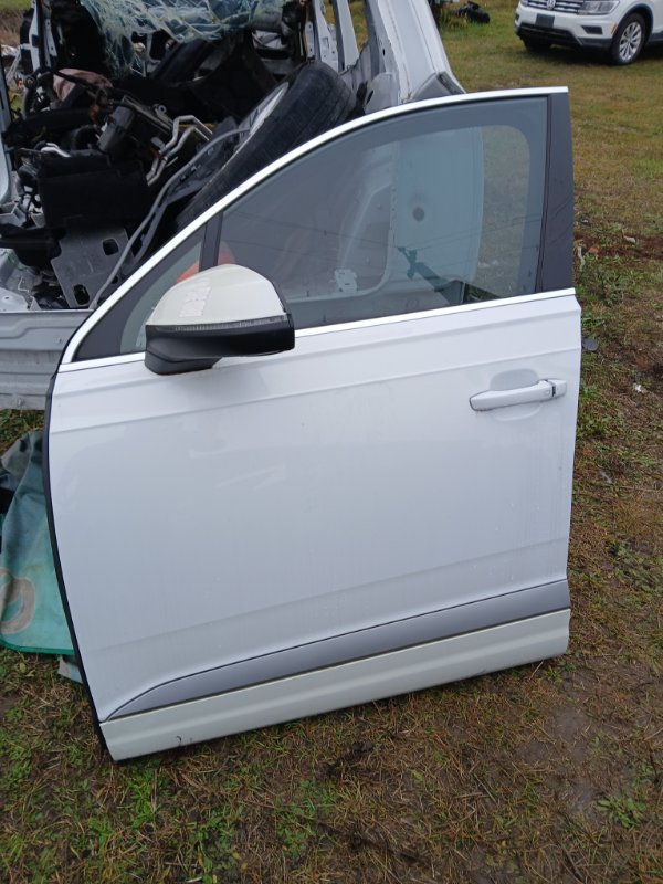 Запчасть дверь боковая передняя левая Audi Q7 2016 4M 3.0 4M0 831 051 F Б/У Дверь боковая передняя левая Audi Q7 2016 4M 3.0 4M0 831 051 F Б/У