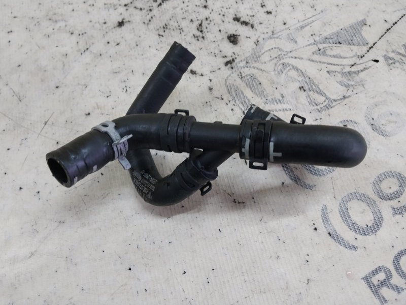 Трубка системы охлаждения Porsche Macan 95B CTMA Трубка системы охлаждения Porsche Macan 95B CTMA