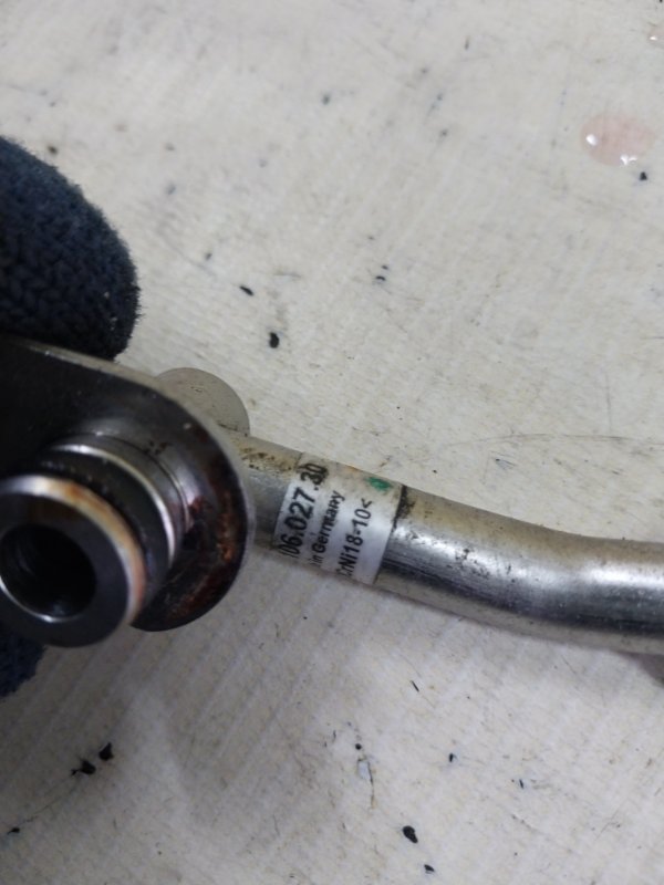 Трубка масляная Macan 2015 95B CTMA Трубка масляная Macan 2015 95B CTMA