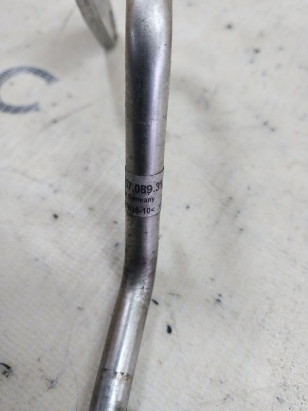 Трубка масляная Macan 2015 95B CTMA