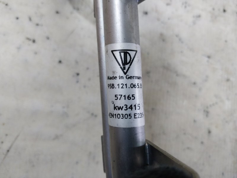 Трубка системы охлаждения Macan 2015 95B CTMA Трубка системы охлаждения Macan 2015 95B CTMA