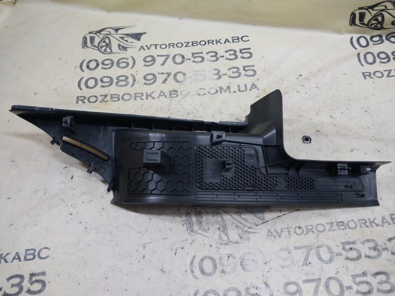 Накладка порога салона задняя левая Volkswagen Tiguan Tiguan 2 2.0 DTEA Накладка порога салона задняя левая Volkswagen Tiguan Tiguan 2 2.0 DTEA