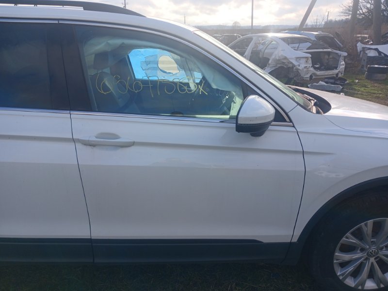 Запчасть двери передние правые Volkswagen Tiguan 2019 Tiguan 2 2.0 DGUA 5NN 831 056 B Б/У Двери передние правые Volkswagen Tiguan 2019 Tiguan 2 2.0 DGUA 5NN 831 056 B Б/У