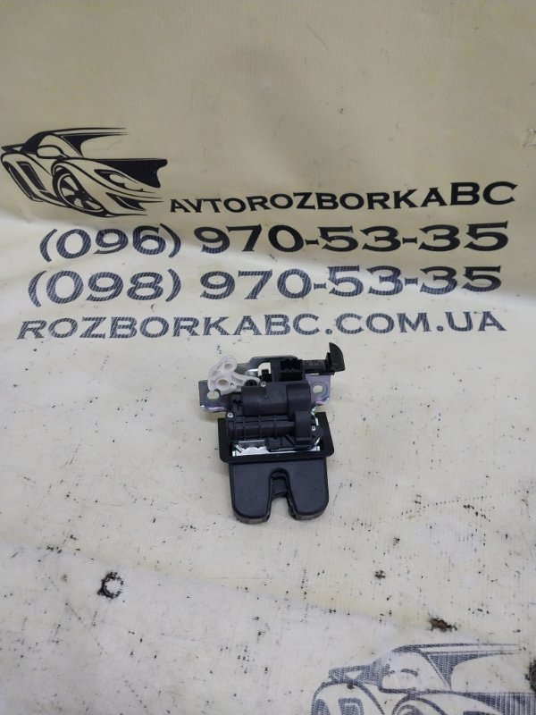 Запчасть замок багажника Volkswagen Tiguan 2019 Tiguan 2 2.0 DGUA 5NN 827 505 Б/У Замок багажника Volkswagen Tiguan 2019 Tiguan 2 2.0 DGUA 5NN 827 505 Б/У