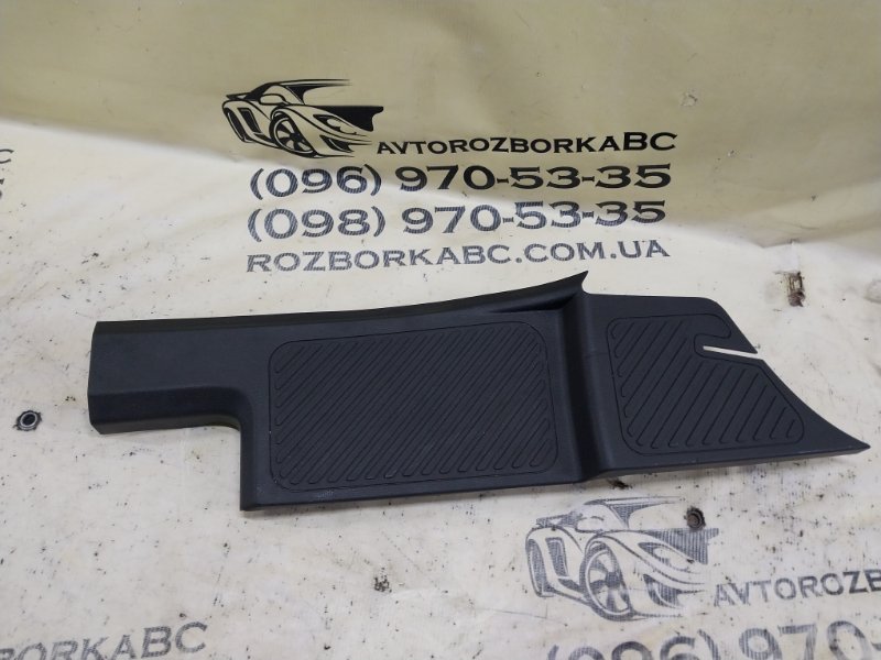 Запчасть накладка порога салона задняя правая Ford Explorer 2020 3.0 LB5Z7813228AC Б/У Накладка порога салона задняя правая Ford Explorer 2020 3.0 LB5Z7813228AC Б/У