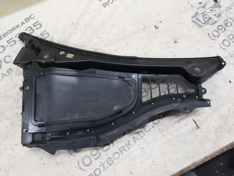 Жабо левое Ford Explorer 3.0 Жабо левое Ford Explorer 3.0