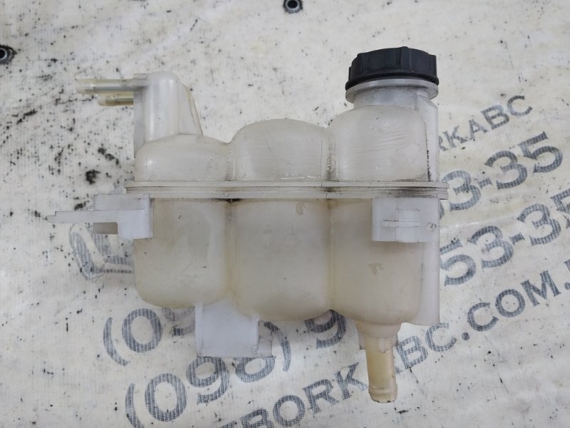 Розширювальний бачок Explorer 2020 3.0 Розширювальний бачок Explorer 2020 3.0