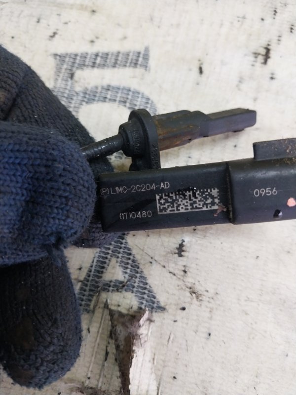 Датчик ABS передний Explorer 2020 3.0 Датчик ABS передний Explorer 2020 3.0