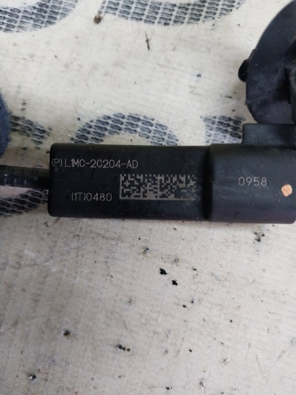 Датчик ABS передний Ford Explorer 3.0 Датчик ABS передний Ford Explorer 3.0