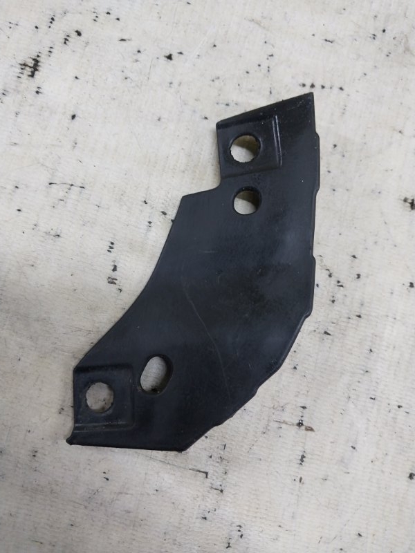 Кронштейн правый Explorer 2020 3.0 Кронштейн правый Explorer 2020 3.0