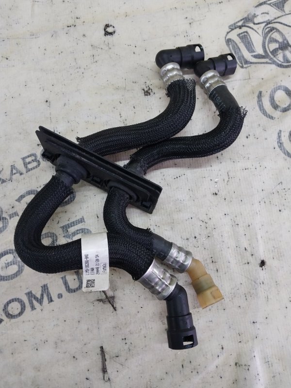 Трубка системы охлаждения Ford Explorer 3.0 Трубка системы охлаждения Ford Explorer 3.0