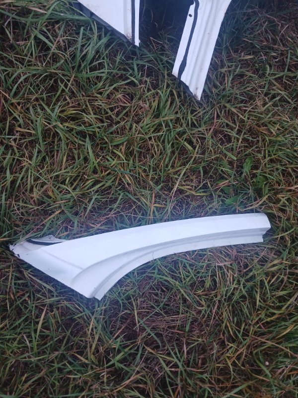 Запчасть батон/передняя стойка передняя левая Audi Q3 2021 83A 2.0 CZRA 83A810075 Б/У Батон/передняя стойка передняя левая Audi Q3 2021 83A 2.0 CZRA 83A810075 Б/У