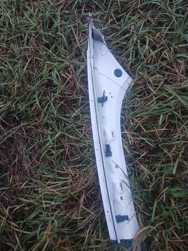 Батон/передняя стойка передняя левая Q3 2021 83A 2.0 CZRA Батон/передняя стойка передняя левая Q3 2021 83A 2.0 CZRA