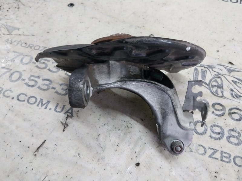 Цапфа передняя левая Tiguan 2022 Tiguan 2 2.0 DTEA Цапфа передняя левая Tiguan 2022 Tiguan 2 2.0 DTEA