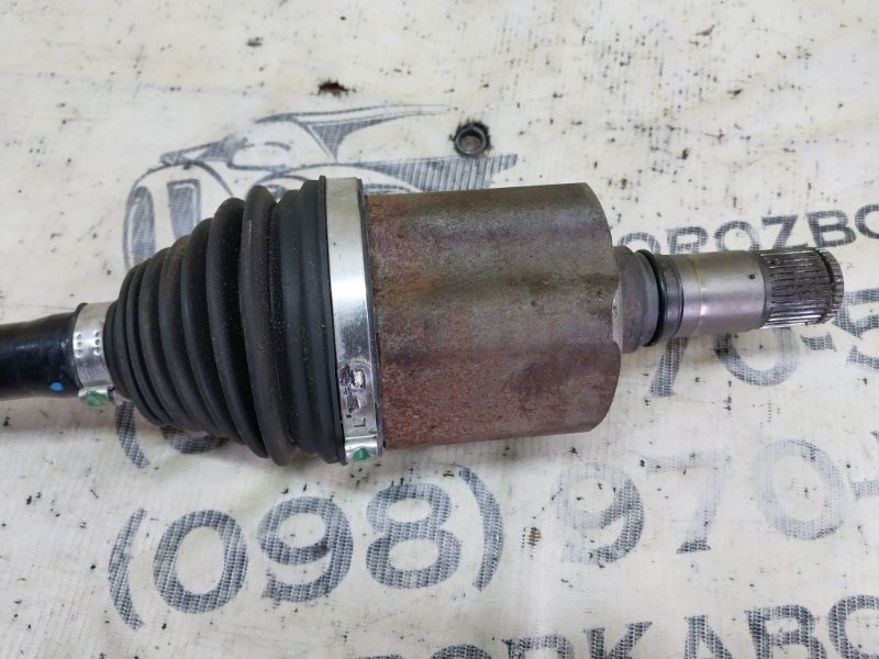 Полуось передний правый Tiguan 2022 Tiguan 2 2.0 DTEA Полуось передний правый Tiguan 2022 Tiguan 2 2.0 DTEA