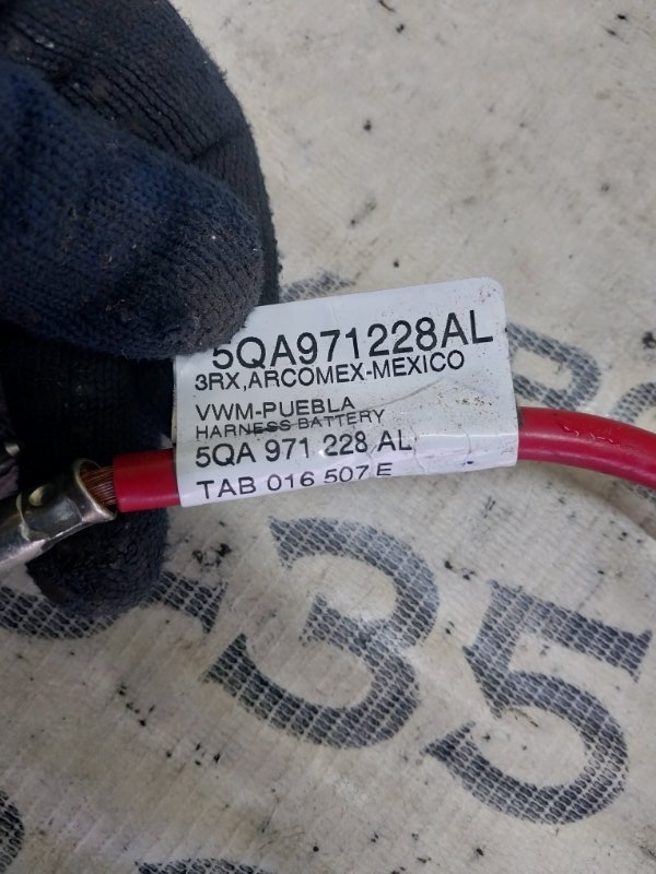 Клемма плюсовая Volkswagen Tiguan Tiguan 2 2.0 DTEA Клемма плюсовая Volkswagen Tiguan Tiguan 2 2.0 DTEA