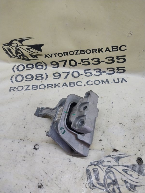 Запчасть подушка двигателя правая Volkswagen Tiguan 2022 Tiguan 2 2.0 DTEA 3Q0199262M Б/У Подушка двигателя правая Volkswagen Tiguan 2022 Tiguan 2 2.0 DTEA 3Q0199262M Б/У