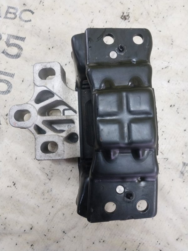 Подушка двигателя левая Tiguan 2022 Tiguan 2 2.0 DTEA Подушка двигателя левая Tiguan 2022 Tiguan 2 2.0 DTEA