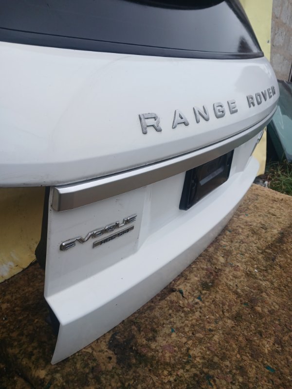 Крышка багажника задняя Evoque 2016 L538 2.0L 16V TIVCT T/C Gen2 Крышка багажника задняя Evoque 2016 L538 2.0L 16V TIVCT T/C Gen2