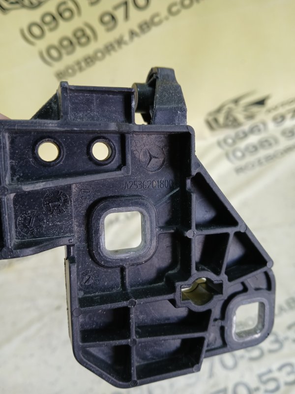 Крепление фары переднее правое GLC 300 2019 X253 27492031846862