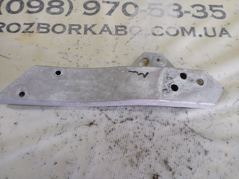 Кронштейн телевизора передний левый GLC 300 2019 X253 27492031846862